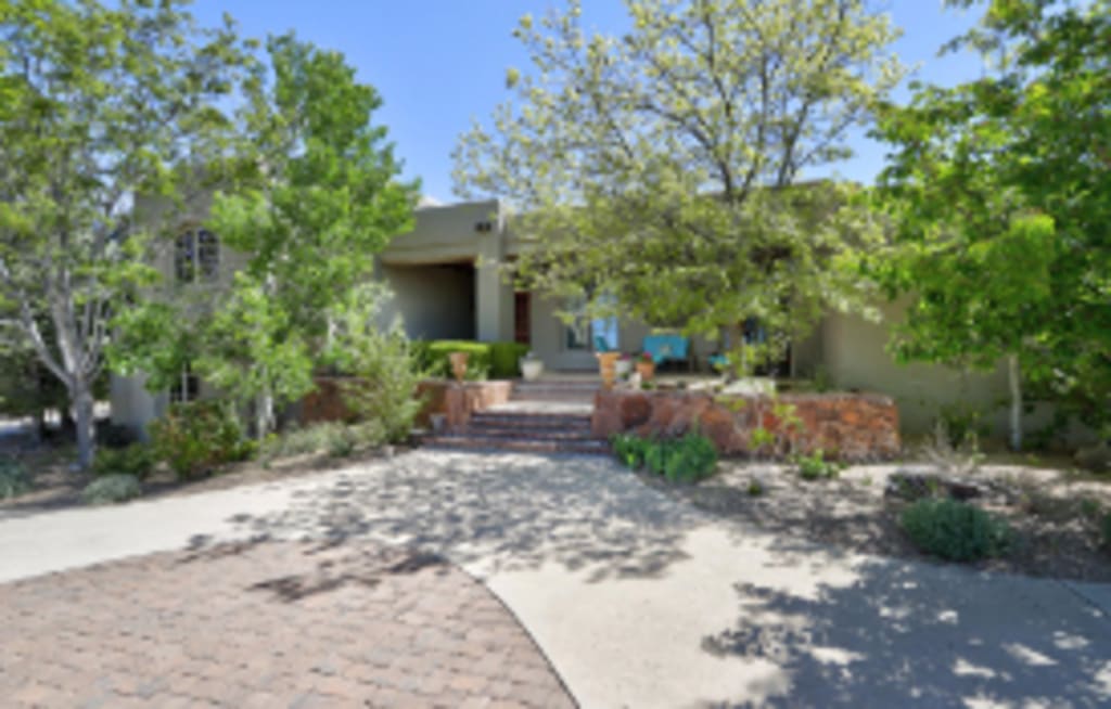 6300 Gambel Oak Court NE inception-app-prod/YmVkOTYwMzgtN2FiZS00Y2FjLWJiMWEtMzkxMzhjNGY2YjEy/content/2023/10/fc864e67af14bd12245a7b5e9030705f2520fdab.png