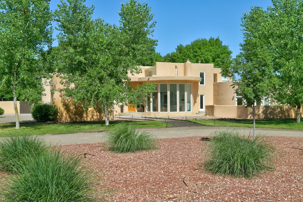 1001 El Alhambra Circle NW inception-app-prod/YmVkOTYwMzgtN2FiZS00Y2FjLWJiMWEtMzkxMzhjNGY2YjEy/content/2024/10/62554b0c5f64d278f0816fa497680bdb1f4ace6a.jpg