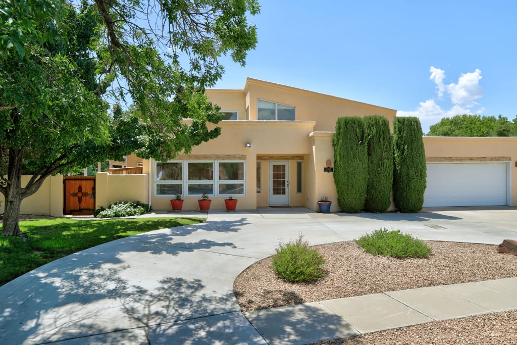  3405 Avenida Charada NW inception-app-prod/YmVkOTYwMzgtN2FiZS00Y2FjLWJiMWEtMzkxMzhjNGY2YjEy/content/2024/10/b40a1889146938bd4ce61be49d1034abc3092f92.jpg