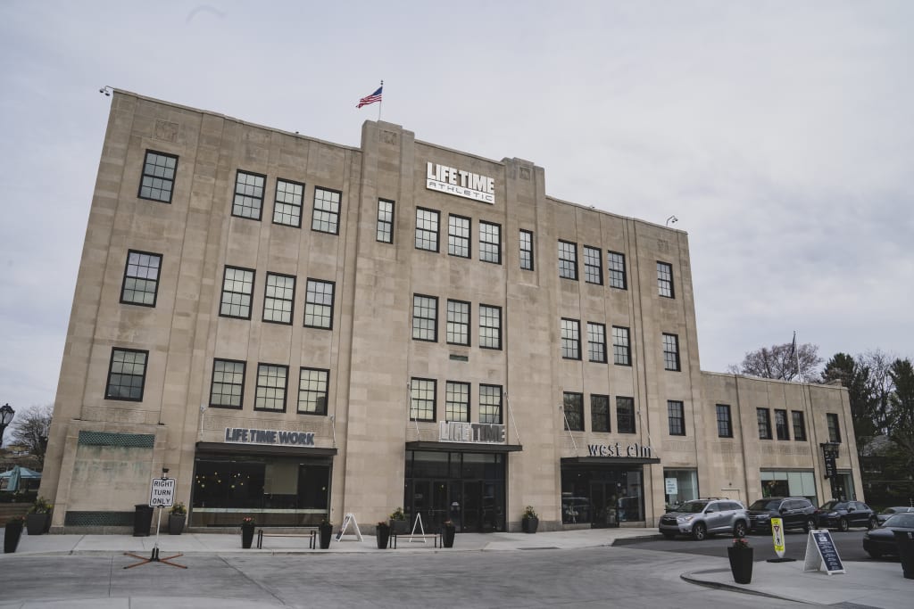 Best Condos in Ardmore PA 2026: Luxury Amenities & Pricing Guide inception-app-prod/YzE0OGY1NzEtYzc0Zi00OTFiLWEwNTctMzJjNzIyMmRmMDc1/content/2026/02/76a2d8eef8b17fc8fd7574c0bb017180d68a3ace.jpg