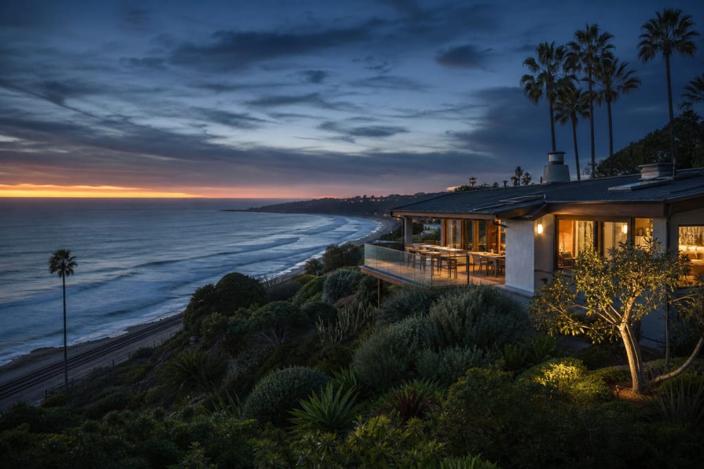 How to Price a North County Home Right in 2026 inception-app-prod/ZGJiNmNmYjItYjQ0NC00ZDYyLTlkMTktYWFlNDQwNDlmZDdm/content/2026/09/7eace21bec39504f15fbb6a440d55087448451ef.png