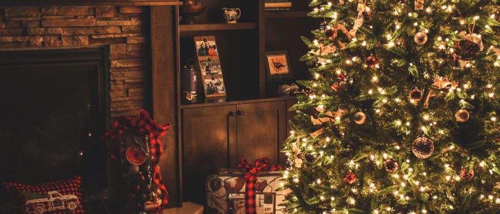 Yes, You Can Sell Your Home During the Holidays! inception-app-prod/ZTBmZjE3MmQtYjI1Zi00ZWYyLWE2MGQtYTM4NjkwYTdlODUx/content/2024/12/5ba8ae5b215b9804ac6a6f58952a4aa44ddcc78c.png