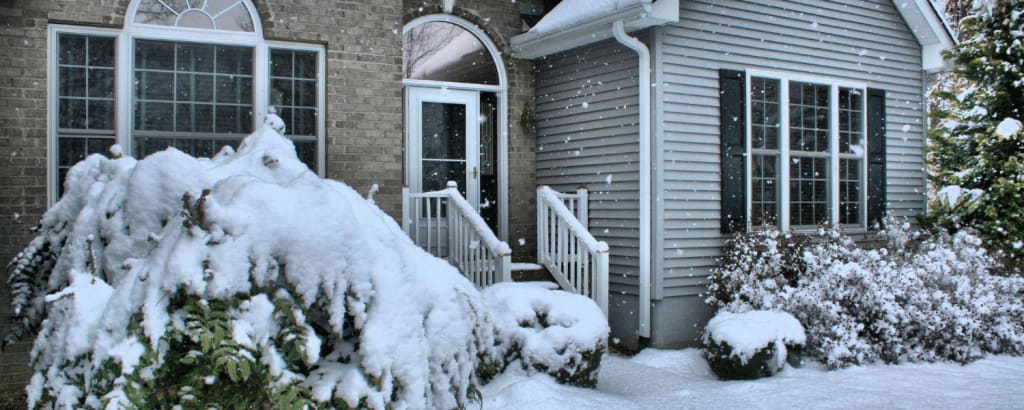 Should You Buy or Sell a Home Before the Holidays? inception-app-prod/ZTBmZjE3MmQtYjI1Zi00ZWYyLWE2MGQtYTM4NjkwYTdlODUx/content/2026/10/fde7a069fba1a7d0598f4fb095c7a0cf7453b033.png