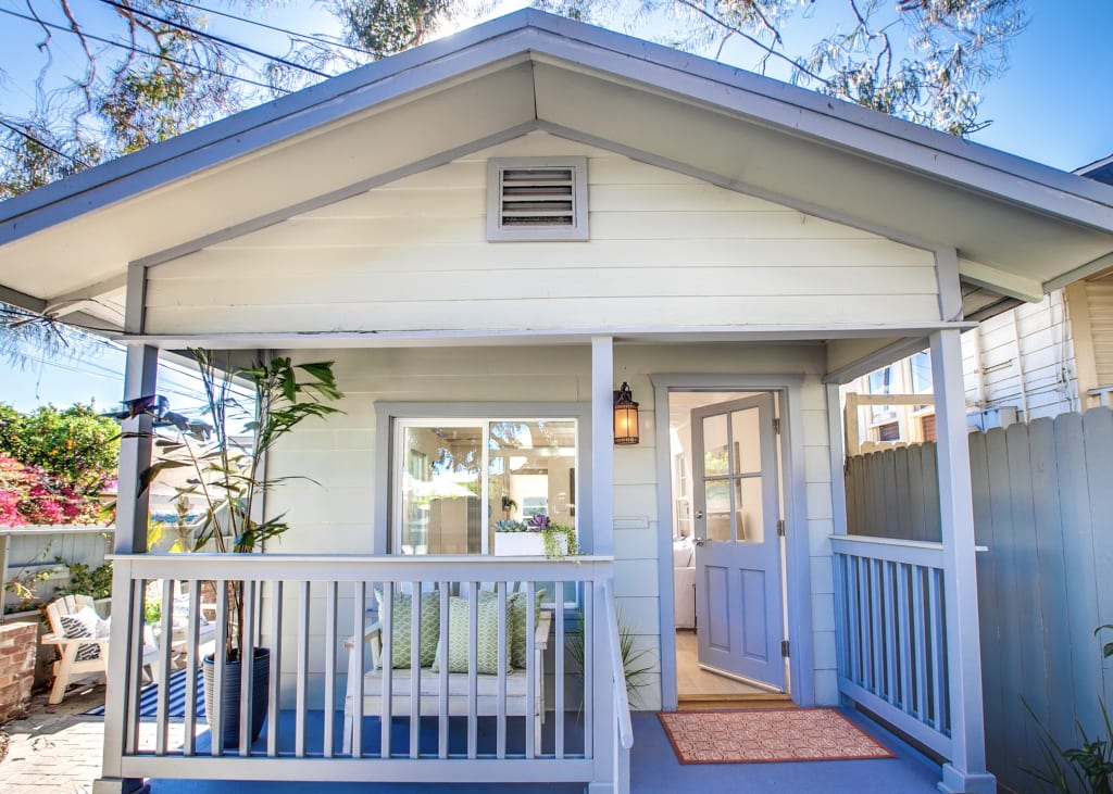 SOLD -3014 7th Street, Santa Monica, CA inception-app-prod/ZWYwZjZiZWItMzFiYy00MmEyLWEzMTEtOTlmNDdmMzZlYWFm/content/2020/06/297eda3a-8935-432f-a568-693dc667f2191201a.jpeg