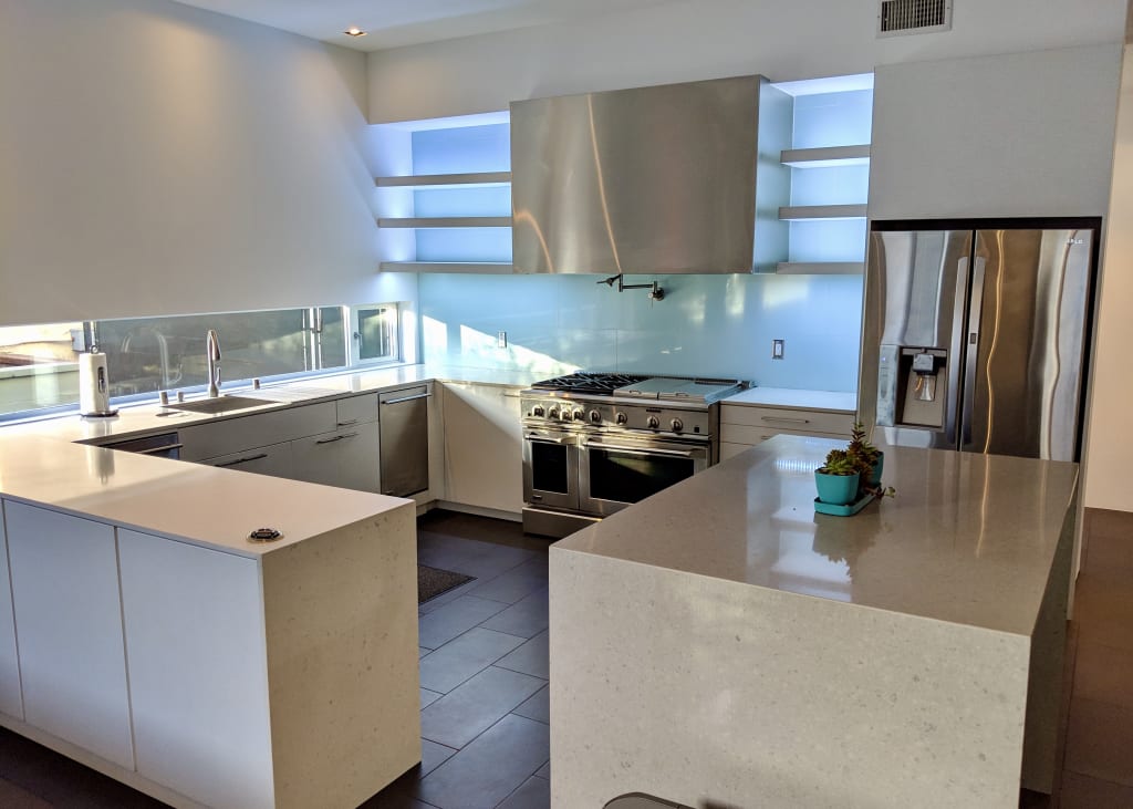 Sold - 4400 Westlawn Ave, Los Angeles, CA inception-app-prod/ZWYwZjZiZWItMzFiYy00MmEyLWEzMTEtOTlmNDdmMzZlYWFm/content/2020/06/376dcf51-c5f1-4dea-82e4-34d66d85bce61201a.jpeg