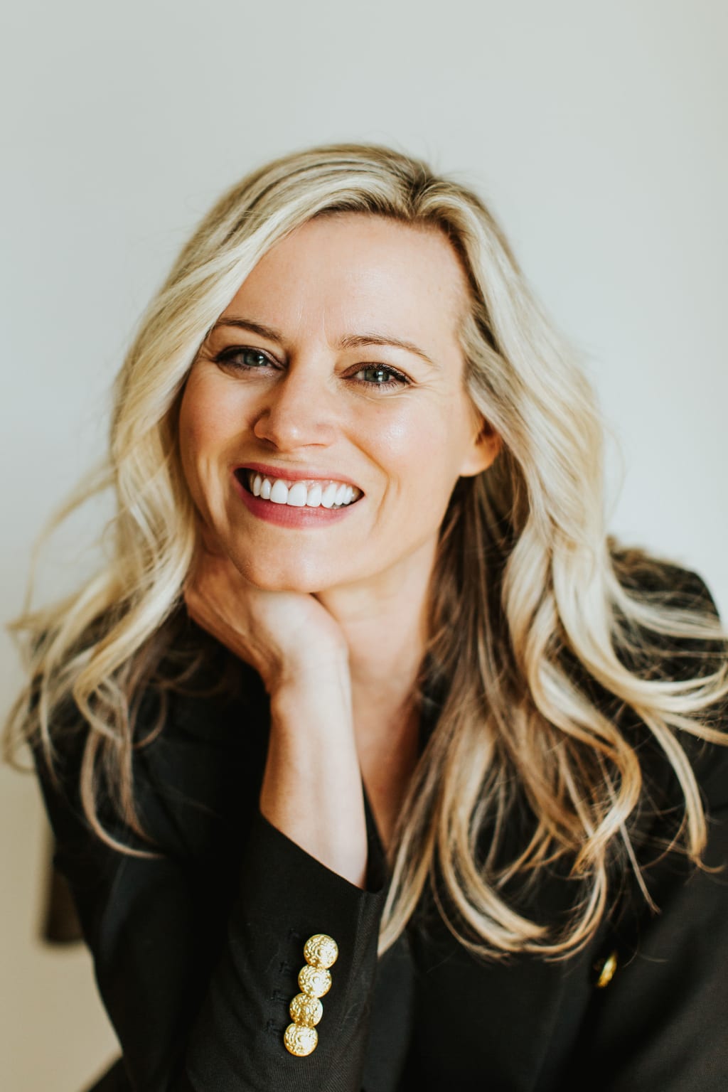 About Me inception-app-prod/ZmRkZTM2NDctOTM0YS00NDQxLTg3NzUtZTk3OWRjMmMwNWVk/content/2024/04/05dbb28bfc02383ec62ced3f9f758f04978ebc72.jpg