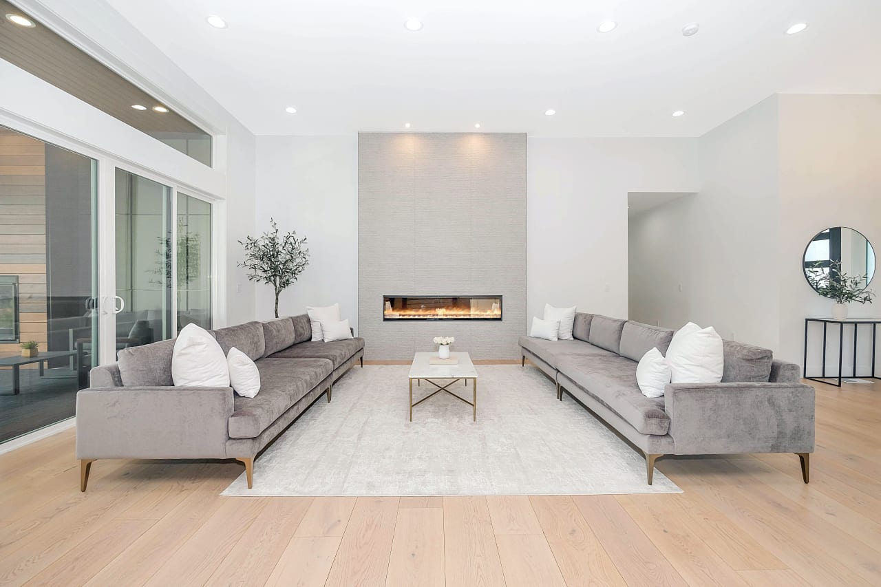 Eddie Brown at SimpliCity Real Estate