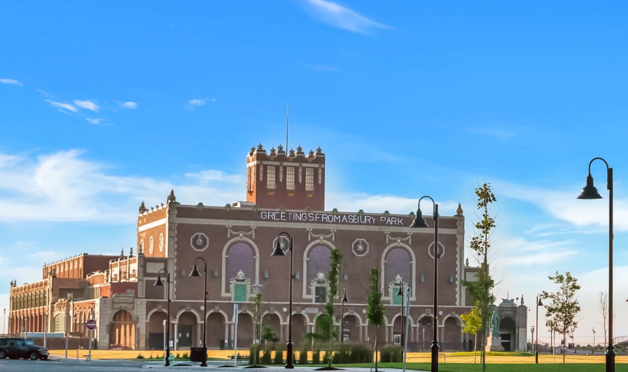 Asbury Park inception-app-prod/M2JlZTdmMWQtM2QyZi00Y2ZhLWFiODAtMDMzNTFkN2U4ZTdl/content/2020/12/otasburyparkpaviliondsc5945-3.jpg