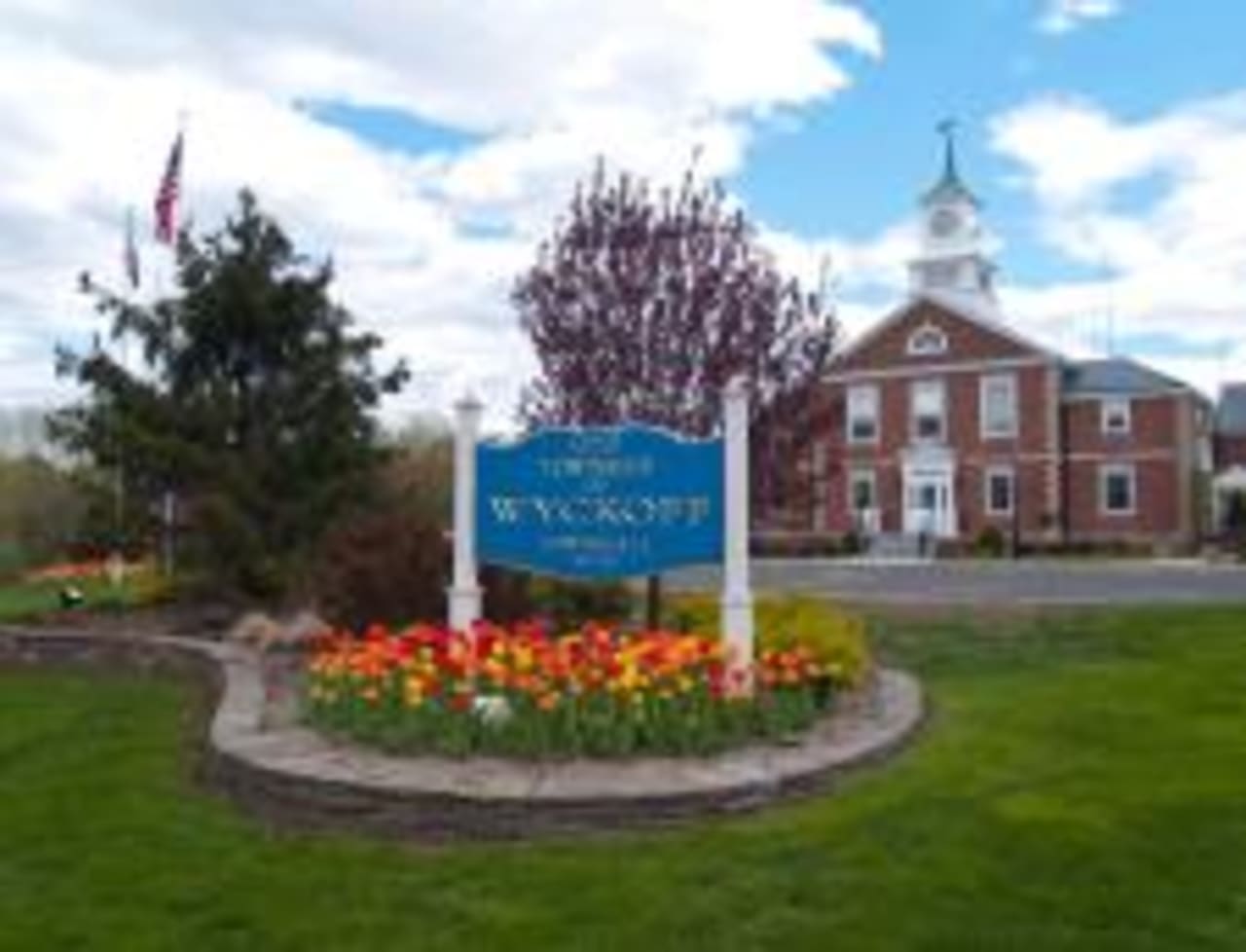 Zohar "Zack" Zamir Bergen County's Premier Realtor Zamir Group of