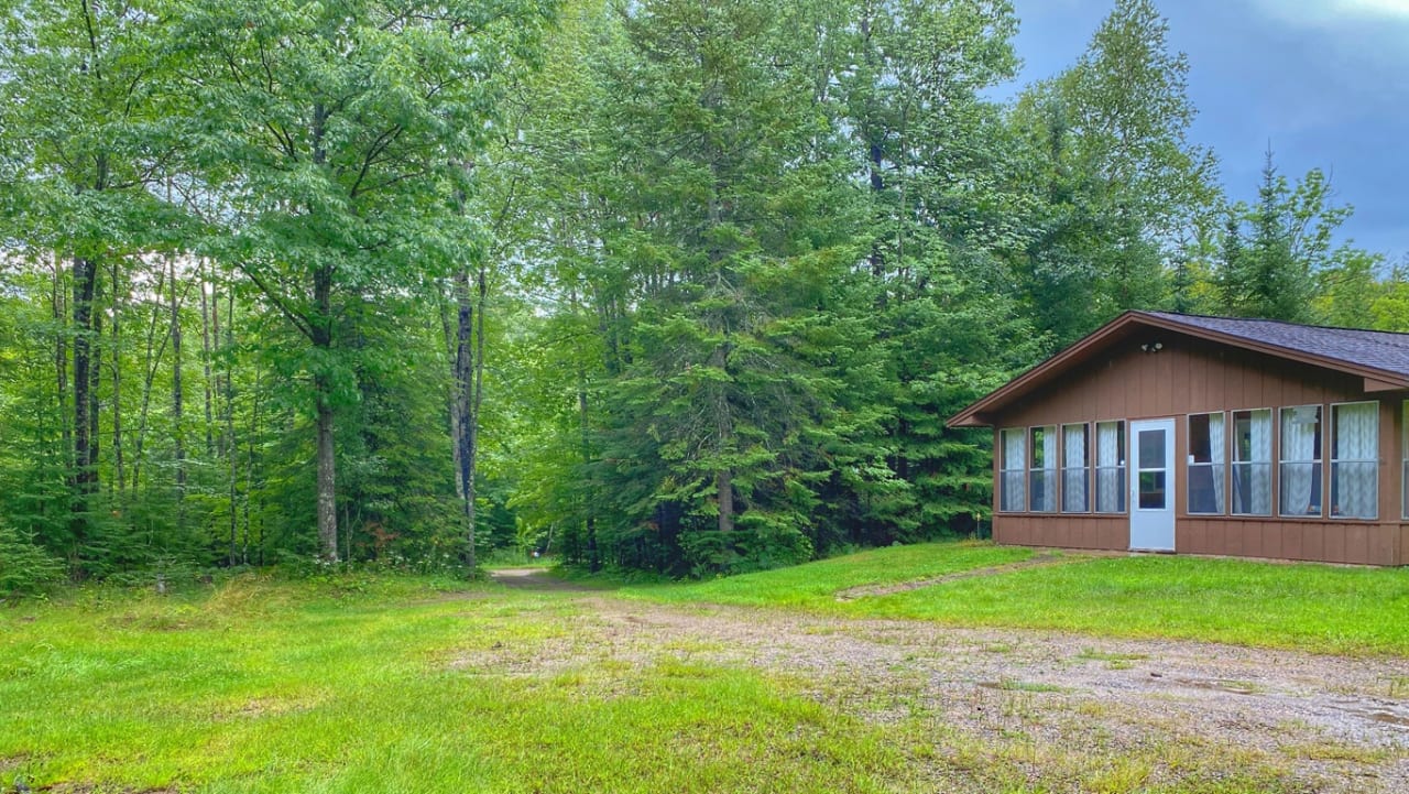 BillieJo Sampson and Frankie Stoltz Top Itasca County Realtors