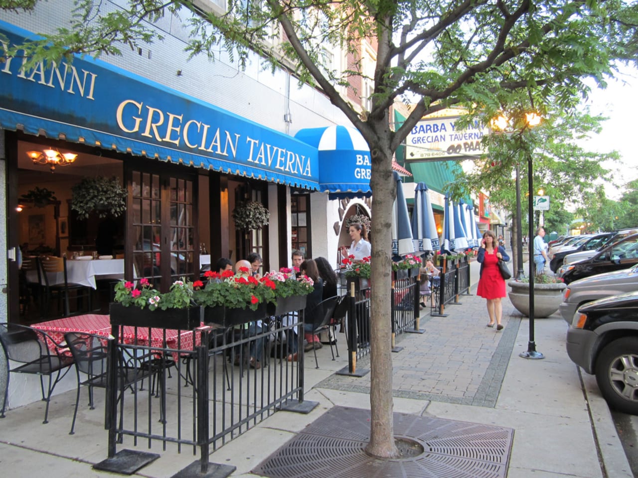 Lincoln Square inception-app-prod/MGY0NWNmOTAtMWUxOC00MDdlLWIzZGQtMmFiNGIyZDVkNTIx/content/2016/01/8941461196_19616f4eaf_b-2.jpg