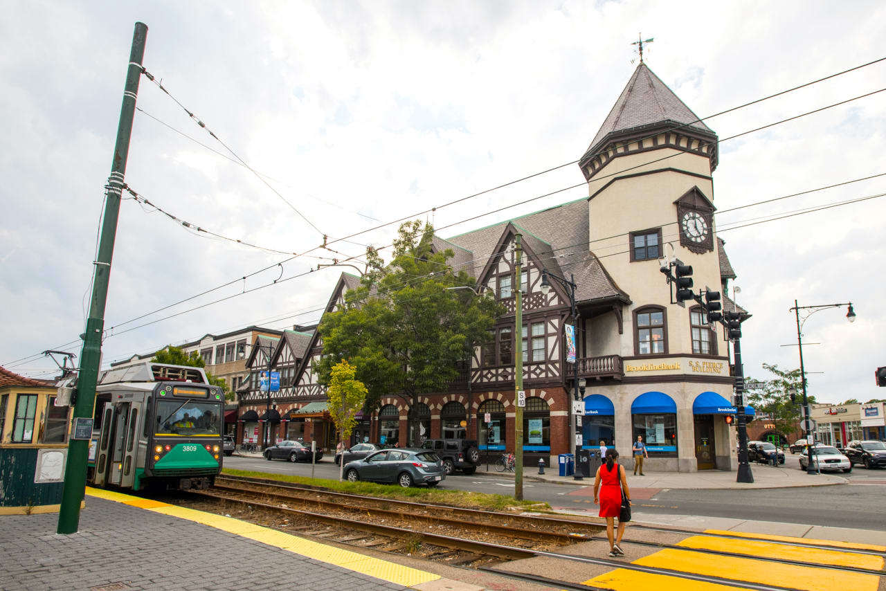 Brookline inception-app-prod/MTJjMTc4YzEtY2JiYS00MTdlLWFjZDQtMDg0MGY1NDg2Mjc0/content/2021/11/f9e4519eb93257e56ac37d187f9c47859c4c3f24.jpeg