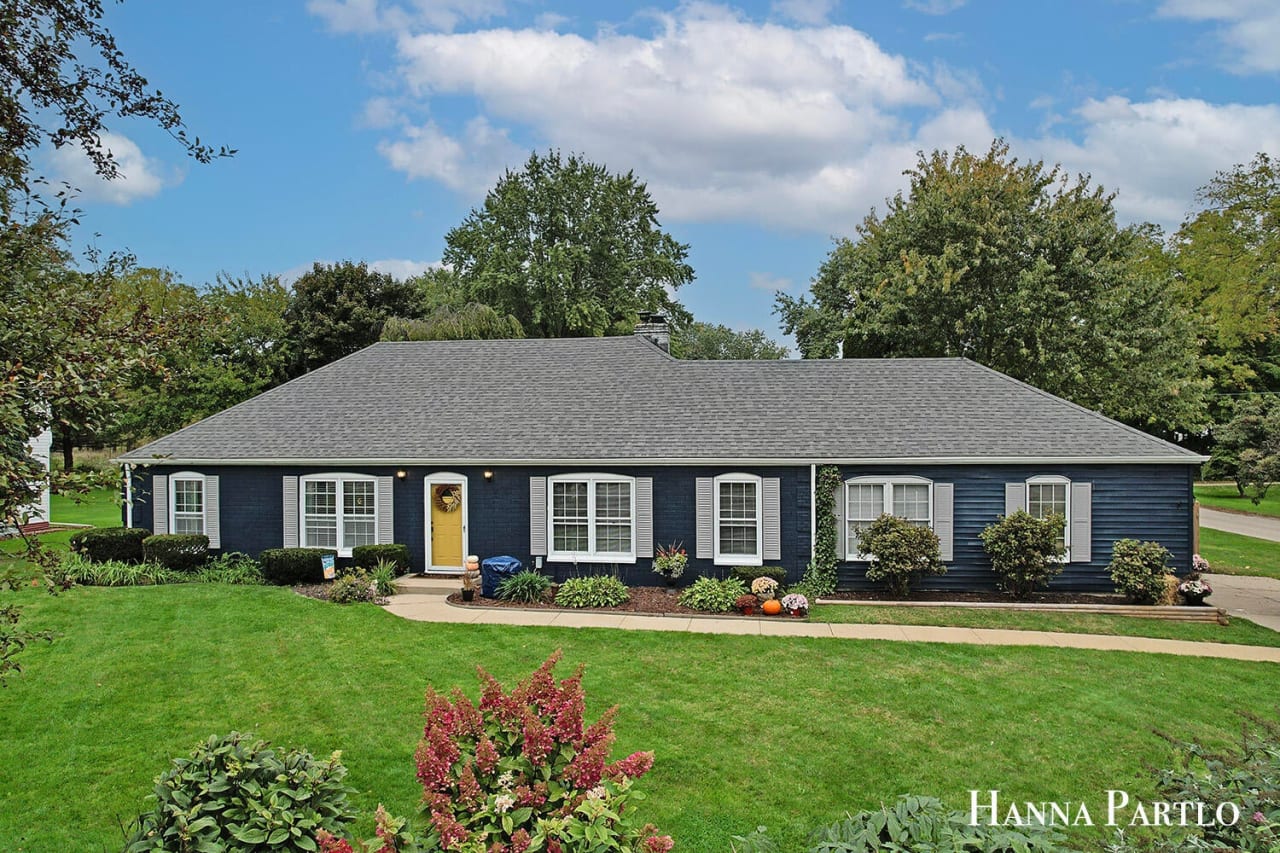 Rockford Homes $325,001 - $400,000 inception-app-prod/MTM5NzJkNDctNmY0Yy00MDI5LWFkYmQtYzFjMTIyOGM0OWEy/content/2023/11/bd43379f66d2cab31e585b8e9a1f9e5d9791ddfd.jpg