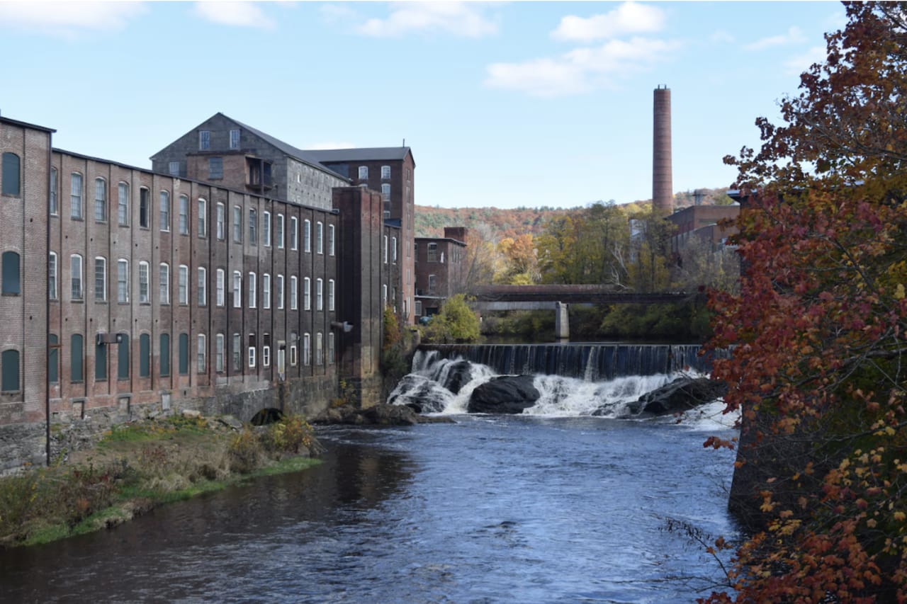 Ware, MA inception-app-prod/MTVkODk2NzktMTc2Yy00NjUzLWI4NGMtMGIzYTFlYjUwOTIz/content/2025/09/5f2f8d0e99c43a6ff905a042ad4acbca17909fe3.png