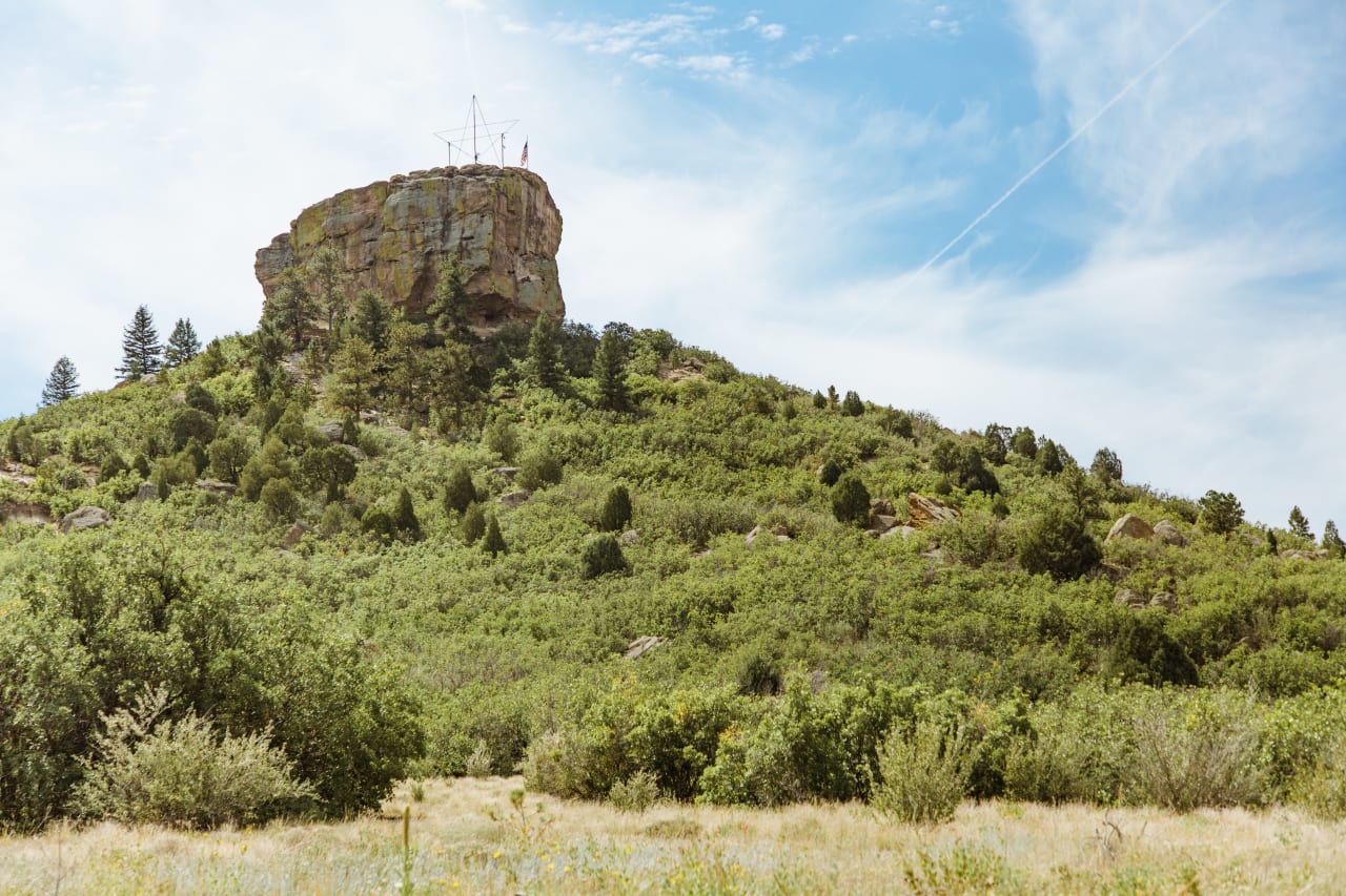 Castle Rock inception-app-prod/MWU5MmJjNTQtMjJhOS00MzRmLWIxMGYtMjUyYmIxMzlkYWJi/content/2025/05/38499120f58a2cc2cb772d1a973b9a0a8568fd89.jpg