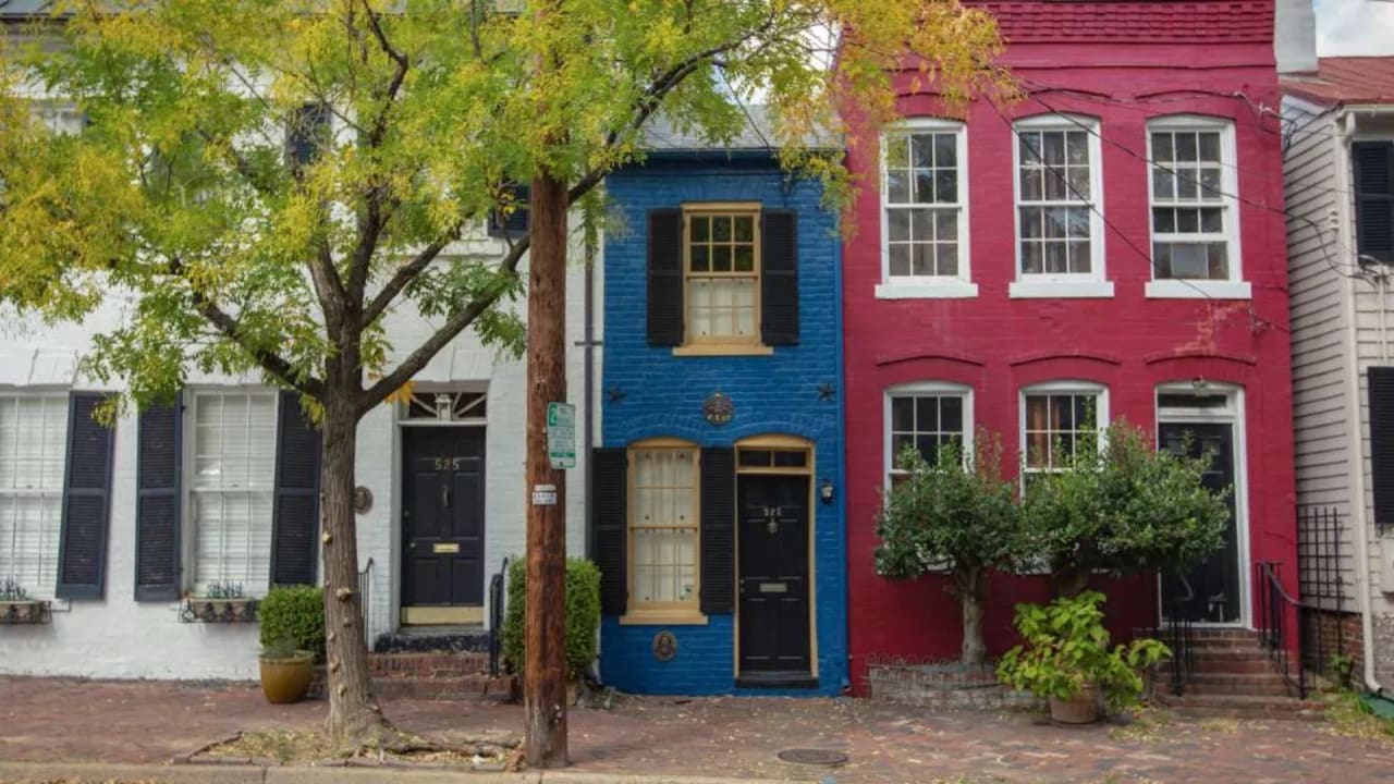 Del Ray Real Estate inception-app-prod/N2I3YjU2NDAtNWE1ZS00ZTZjLTgzNmUtNzFiMWE3OThlYmNh/content/2025/07/d978f2f8cf42964111d401ccd1d506436d2dcc98.png