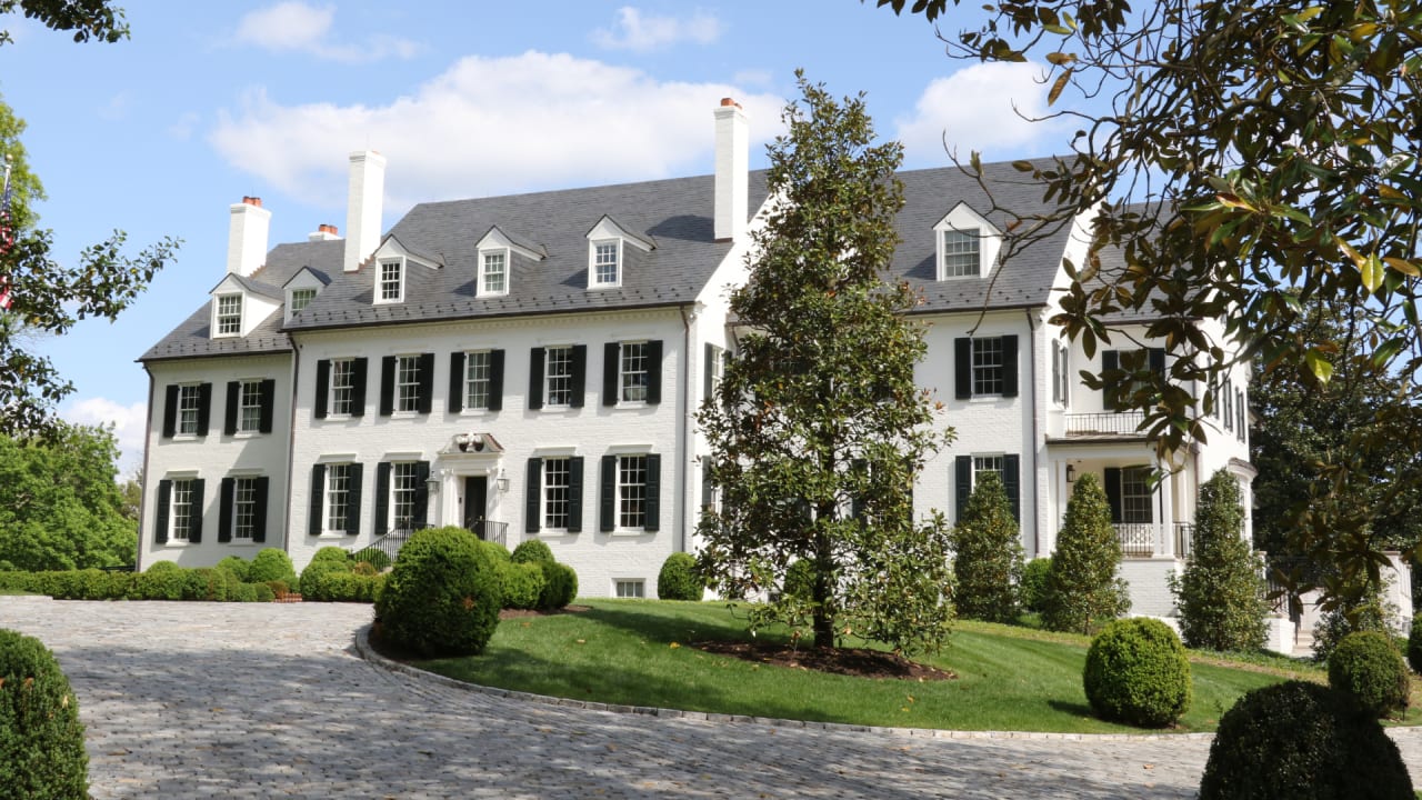 McLean inception-app-prod/N2I3YjU2NDAtNWE1ZS00ZTZjLTgzNmUtNzFiMWE3OThlYmNh/content/2025/07/f42ae4137c1318289630f1c475acb8f4fbb88396.png