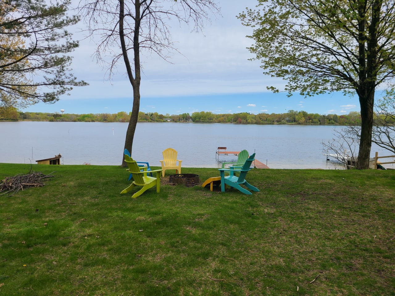 White Bear Lake homes for sale inception-app-prod/NDRkOWQ0NmUtZTM1Yi00MzU1LTllMjctYzEzNzg4NDFiZGVi/content/2026/01/653fefe9b1c72b07197152811615b2484321e322.jpg