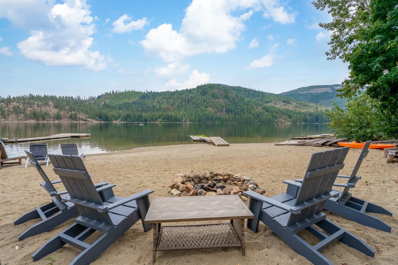 Twin Lakes inception-app-prod/NGFkNTQwMmQtNTQ3Mi00OWI4LWI5N2ItZjQ3NTUxMWNkODZj/content/2023/12/c4ea9c8c8f7f600e98ee724461ded46aa9149562.jpg