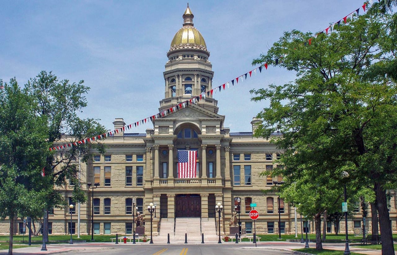 Cheyenne, WY inception-app-prod/NTA0NDRmMjYtNWM4Ni00MGQ5LTkyNzktNjE5NzgzNGFhYTQx/content/2021/02/wyoming-state-capitol-cheyenne-2.jpg