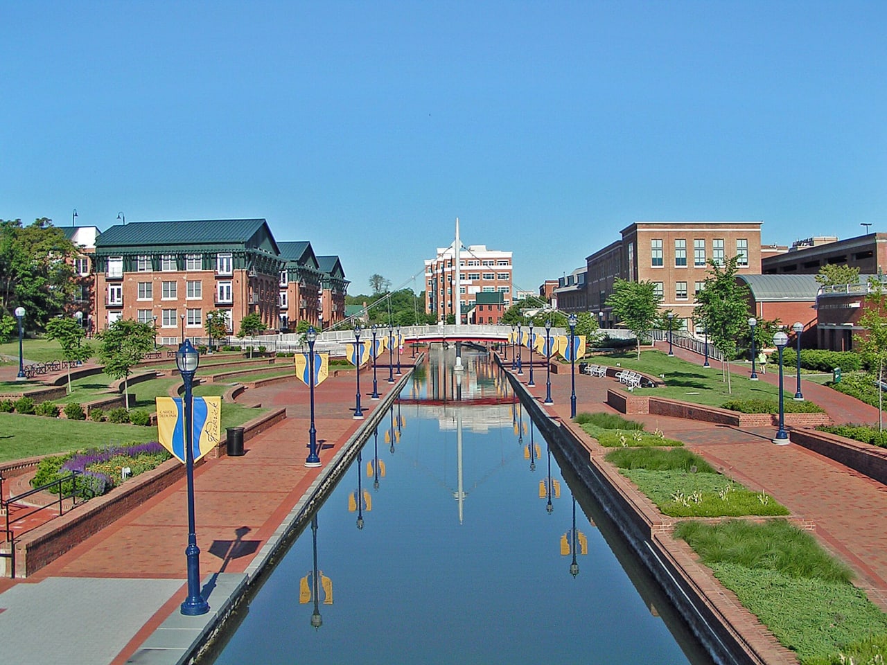 Frederick County inception-app-prod/NTBkNzllOTktYTMxZS00NGE4LWIxNTAtYzAzZmM0ZGU0MWY2/content/2026/05/99a024a6c203d0b295f4c00dbb7db63be4d31b5b.jpeg