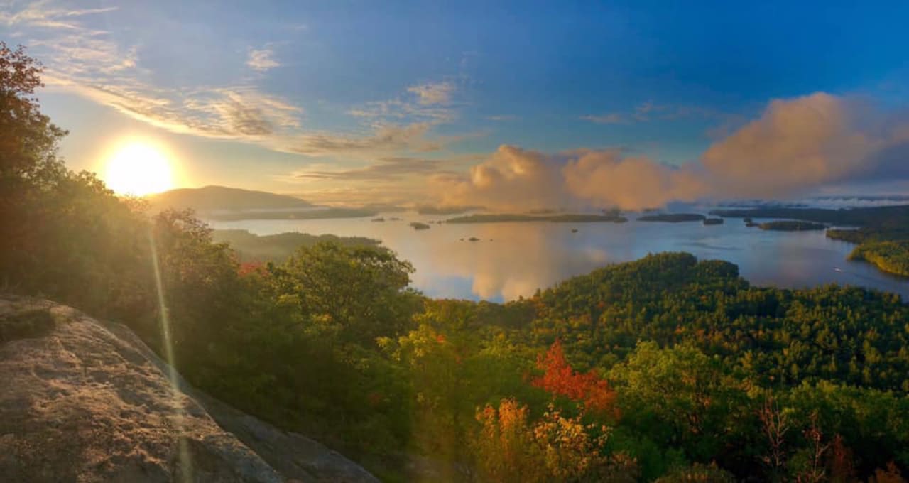 inception-app-prod/NTg3YmYyOTItYzE1ZS00YWQyLTg2OTMtY2RhMDU1ZDBhMGNm/content/2019/01/sunrise at rattlesnake fall.jpg