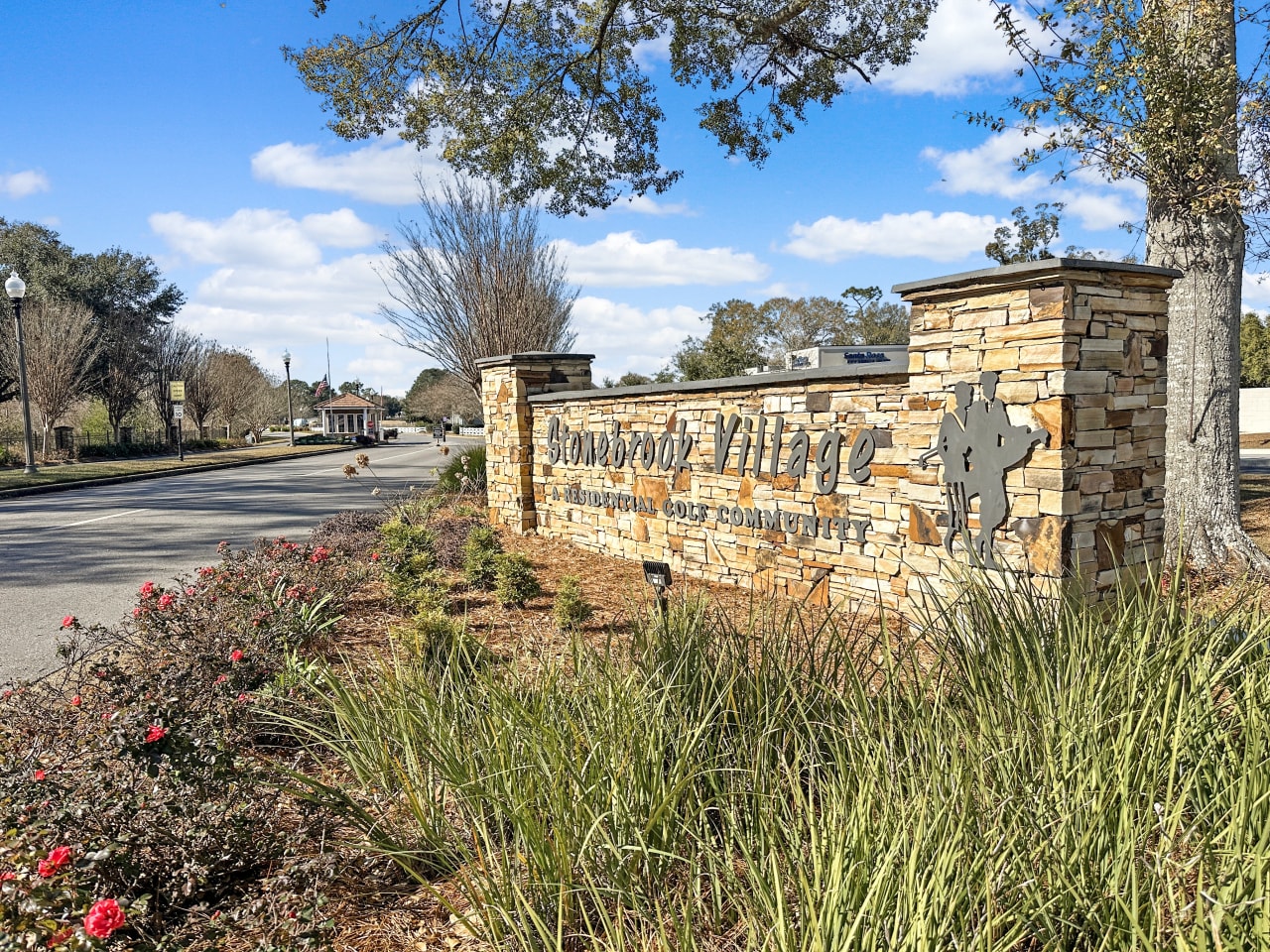 Stonebrook Village inception-app-prod/NzIwY2M0MDYtOWNhNi00Nzg3LWJiNTgtNmI1MzY4YWJlMDJh/content/2025/01/1c79fe4a5a0b94e4e63188d0fdd6d90d2b29dfc9.jpg