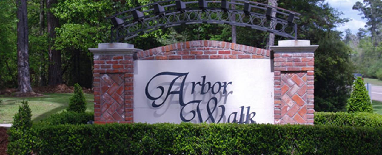 inception-app-prod/OGM1ZTY1MmQtMTVhYi00YmU0LTk0YWQtN2ZlMDc5YjEwZjk4/content/2021/03/arbor-walk-front-gate.jpg