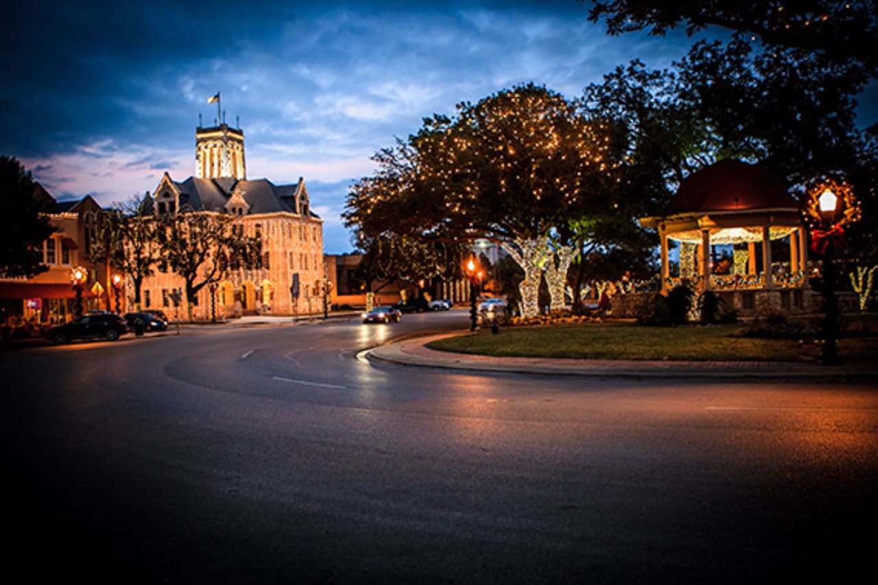 New Braunfels inception-app-prod/OTJkOTdkNzQtMzIxYS00MWRmLWEyNzUtNzhlMzQ3YTA1OWU1/content/2024/05/5fa339e71f5eb0b28b9c843694d1426ce1062a4b.jpg