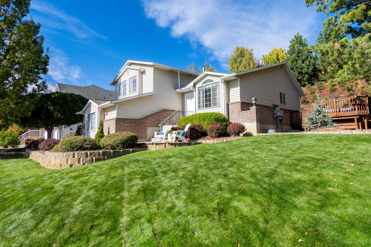 Homes for Sale in Pocatello inception-app-prod/Y2IxOWUxYzYtMjlmOS00Njc3LTk2NzktMGJiNmU1ZjhlMzVj/content/2025/09/0ff7f5c174e649c635cefc8ea9eef429c507ed09.webp