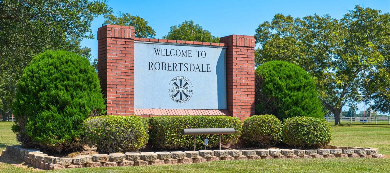 Robertsdale, Alabama Real Estate & Homes For Sale inception-app-prod/YTU5MDg3YjMtNmY3Ni00MjkwLWFhMWYtYzU4MThiZDk2OTFh/content/2023/08/c86534dba9cca9a441d18afe7a68edce6b192e67.jpg