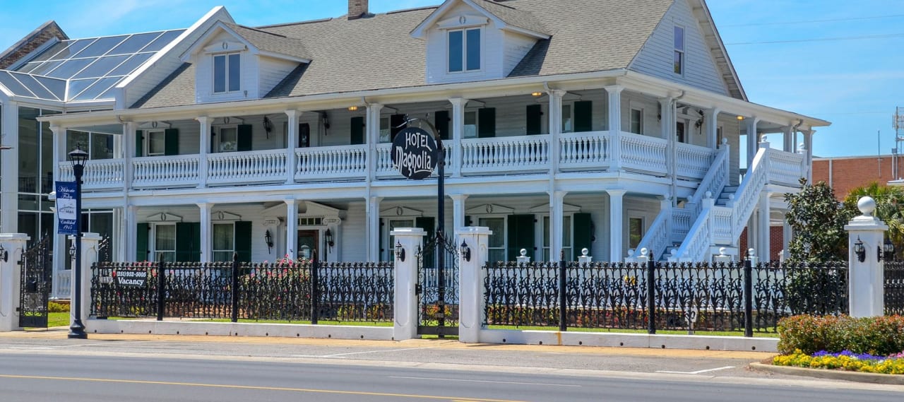 Magnolia Springs Alabama Homes For Sale inception-app-prod/YTU5MDg3YjMtNmY3Ni00MjkwLWFhMWYtYzU4MThiZDk2OTFh/content/2023/08/cbb9133a42167e1c572e9217b42a0dfb45297c6e.jpg
