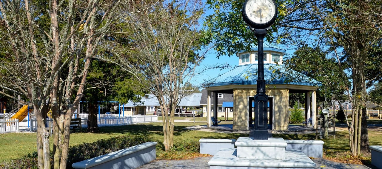 Elberta, AL Real Estate And Homes For Sale inception-app-prod/YTU5MDg3YjMtNmY3Ni00MjkwLWFhMWYtYzU4MThiZDk2OTFh/content/2023/08/d88bf715acc3e0df59d4479e7be8e813560bbd06.jpg