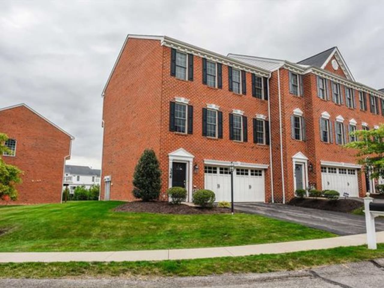 inception-app-prod/YTg5NzZiMWEtNDkwYS00NWQ2LWFjOWEtNzU5NDBjZTM3Y2Rm/content/2018/02/Marshall Heights 2.jpg