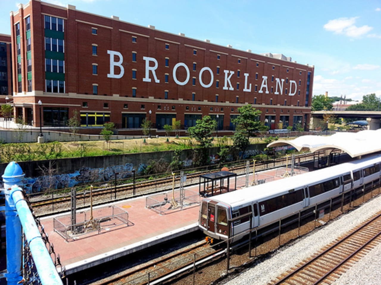Brookland inception-app-prod/YTg5NzZiMWEtNDkwYS00NWQ2LWFjOWEtNzU5NDBjZTM3Y2Rm/content/2024/09/d4bb3de1953ce00f913cd50d31969d852d68a5ec.jpg