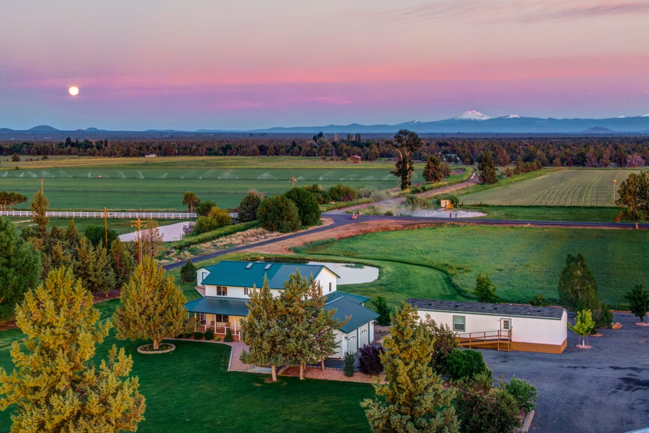 Homes with Acreage Listed Now In Central Oregon inception-app-prod/YWNkMmRlMjAtY2RkOC00NDU3LTkxMTctYjI3MTA5OGQzNWE0/content/2026/02/07983165d868f97e40a04b8b4606dbea11d7d915.jpg