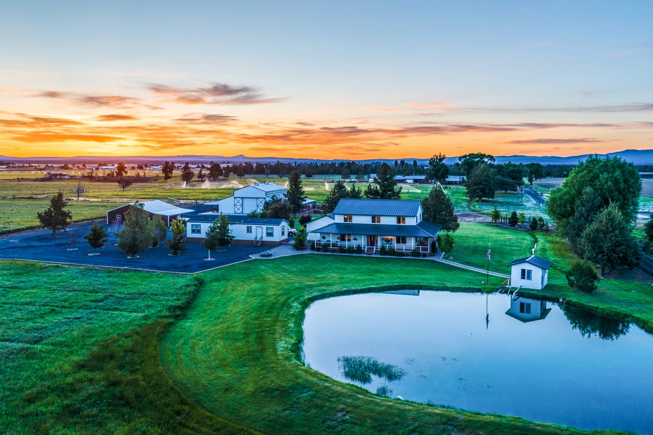 Alfalfa & East Bend Oregon Real Estate: Acreage, Farms & Rural Living inception-app-prod/YWNkMmRlMjAtY2RkOC00NDU3LTkxMTctYjI3MTA5OGQzNWE0/content/2026/02/8715e228dfdb30c32b2fcfffbf07ad6676e85131.jpg