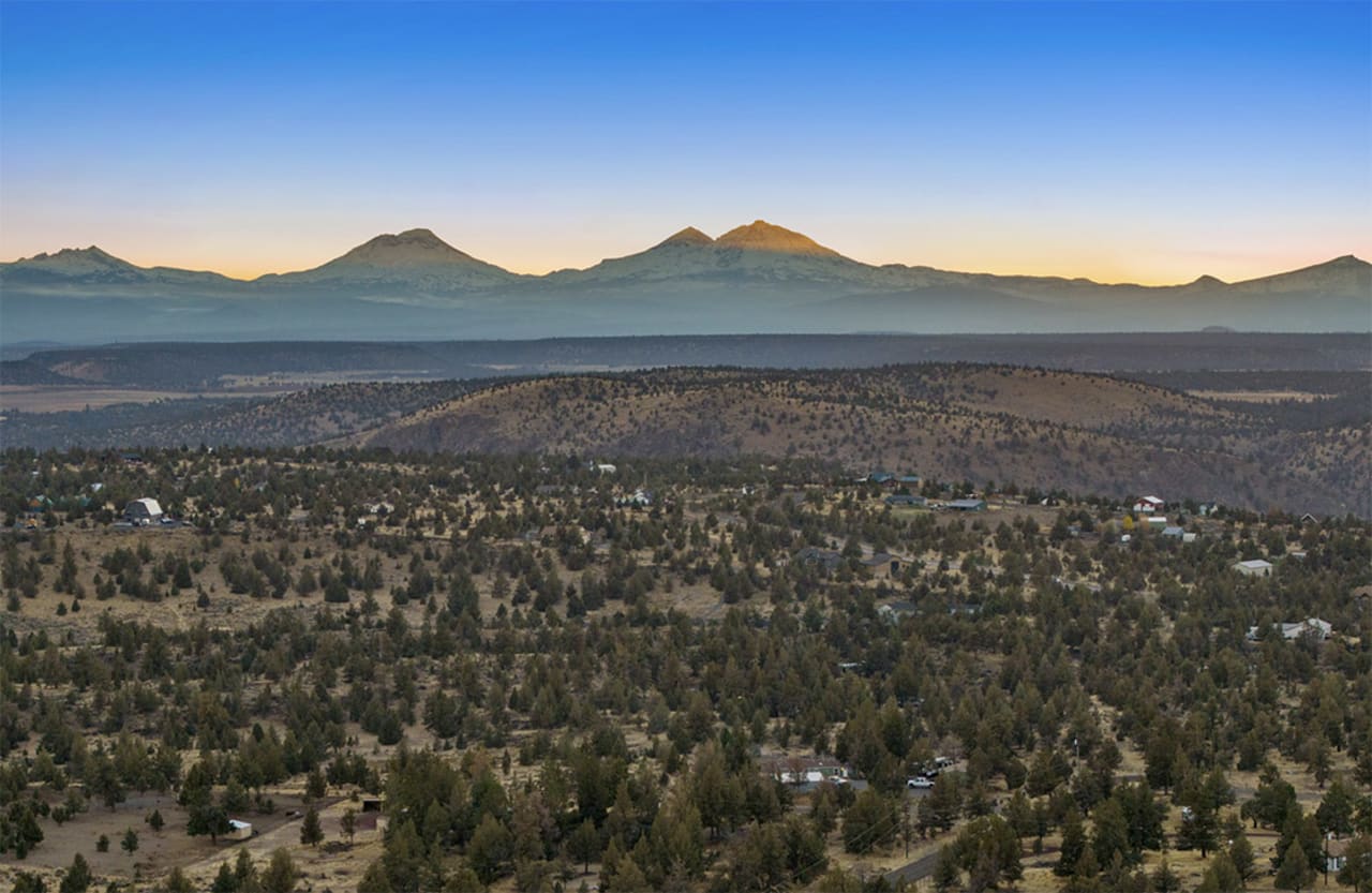 Crooked River Ranch, Oregon: Rural Living with Trails, Views, and an Equestrian Lifestyle inception-app-prod/YWNkMmRlMjAtY2RkOC00NDU3LTkxMTctYjI3MTA5OGQzNWE0/content/2026/03/298520a265903ce4f600a9c1b4e3909659c6349a.jpg