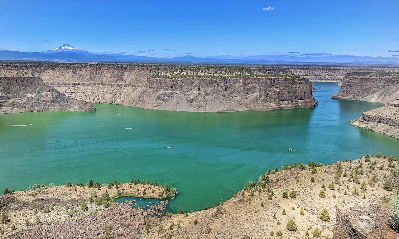 Madras Oregon Real Estate: Farms, Acreage & Rural Living in Jefferson County inception-app-prod/YWNkMmRlMjAtY2RkOC00NDU3LTkxMTctYjI3MTA5OGQzNWE0/content/2026/03/d48287498a9c05e27cb6cf6420e86cb3af25de92.jpg