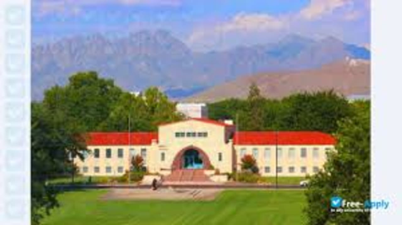 University District Homes for Sale inception-app-prod/YzhkMjFkYzYtYTY0OC00ODhkLTgwM2ItM2Q2YTQ2Nzk5ZTky/content/2025/10/3f504af0d8298883f50dc61a6d450062f57de310.jpeg