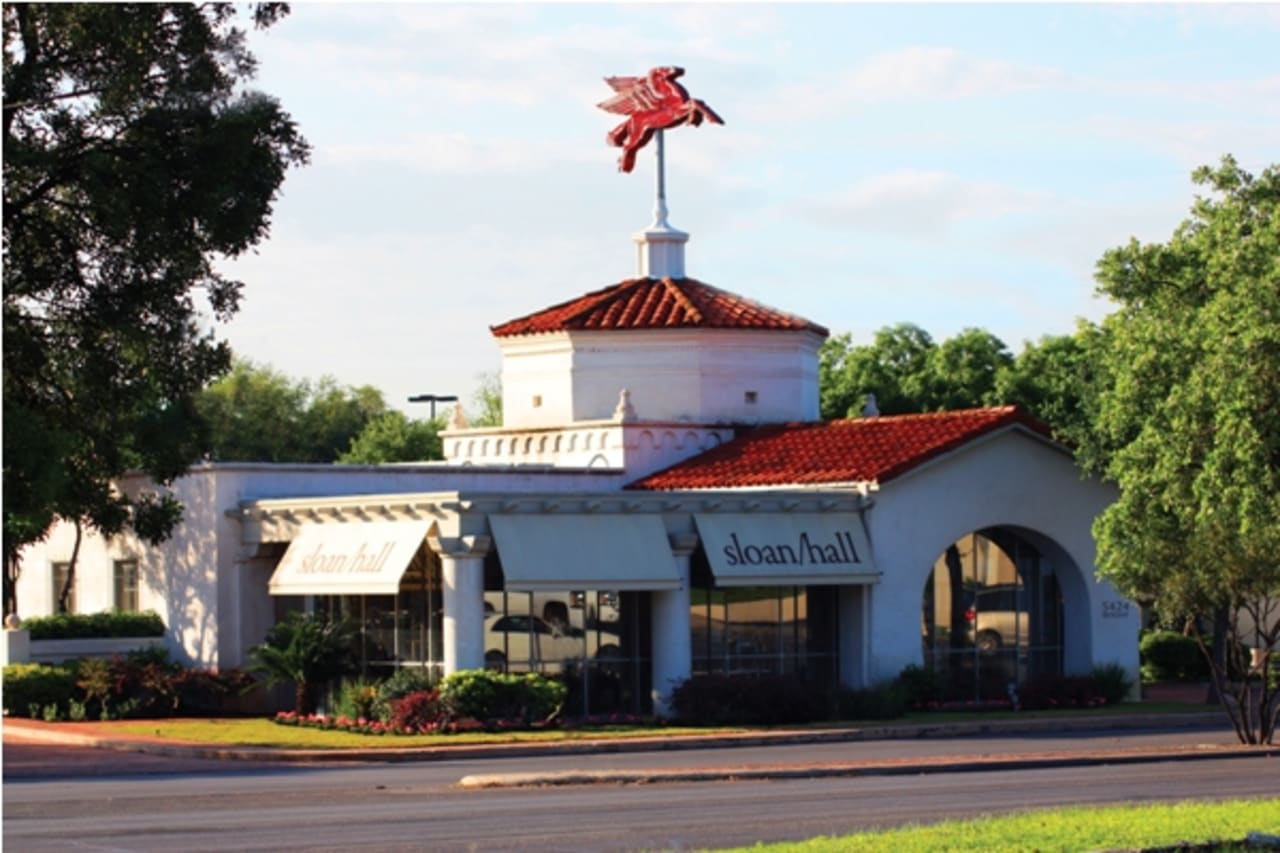 inception-app-prod/ZTEwZjcxMjUtZjE4NS00YTM0LTkyYTItZGRmMGRmNDNkODU1/content/2018/08/Alamo Heights-2.jpg