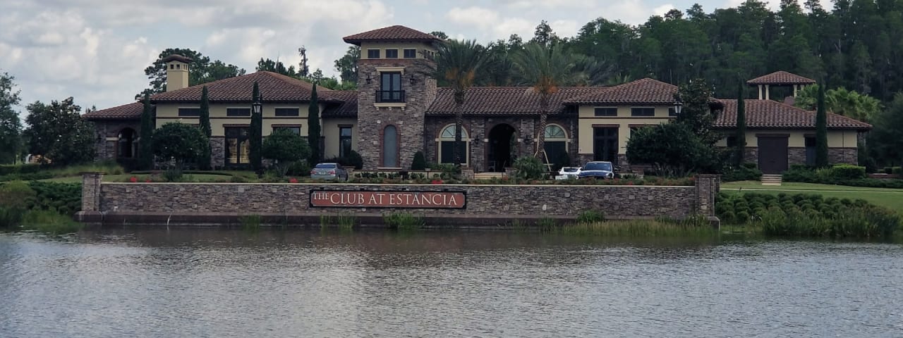 inception-app-prod/ZTM3NzMxYzAtYjU2ZC00NDU5LTgyMTMtZmRiYzVmMDg3MGE3/content/2019/05/The Club at Estancia-2.png