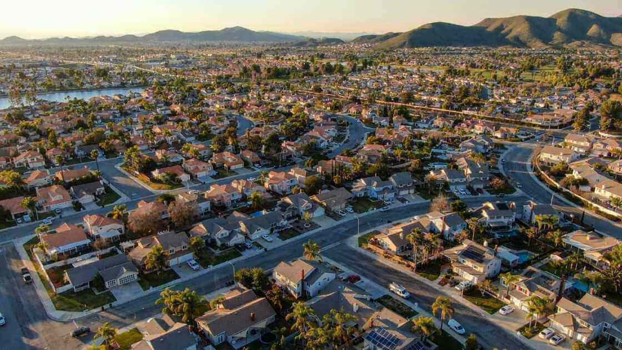 French Valley inception-app-prod/ZTZlZWE4OGQtOGVhYS00MWQ1LThkMmYtOWQ5ODMwZTg0NTU2/content/2024/12/8fea7704f0398faabefcbf46f1f847bcafe67cc9.jpg