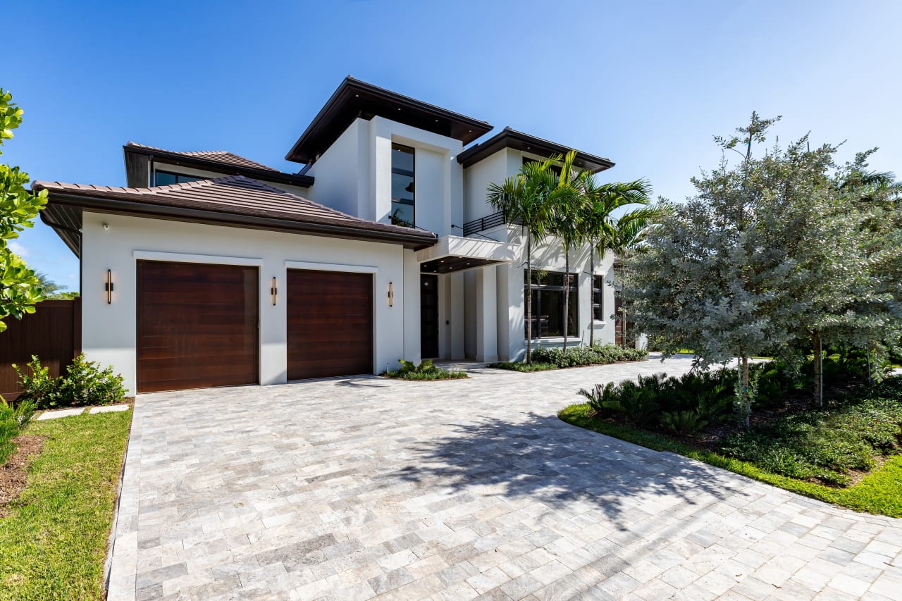 Winter Garden Homes for Sale inception-app-prod/ZTlmMjc2OGEtNTc1OC00OTI1LWI4Y2ItNzI3ZTI2ZTI5Mzk2/content/2023/08/9f81c9d47ebca4317d5c4b0d01d7deeca73563a6.jpg
