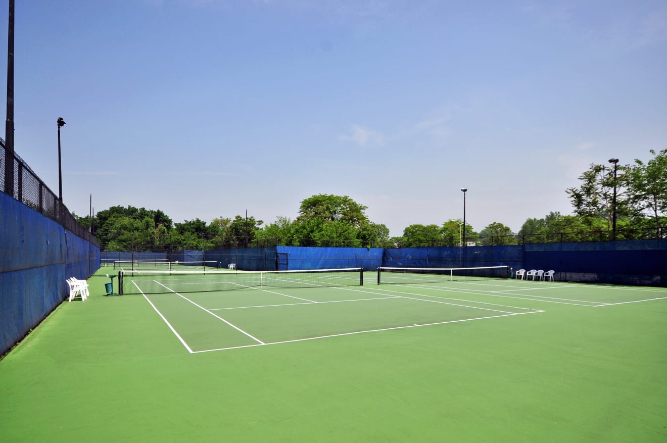 inception-app-prod/MDA3OGE2NjQtOTg1OC00Zjk5LTljNmItNWI1ZjFmOTJlNTU2/content/2017/01/Tennis Courts.jpg