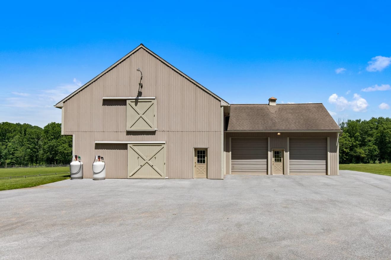 Lititz, PA inception-app-prod/MjcxYzA3YzQtMDkxNi00ODg2LTk4NTItNTFkY2QyM2ZiMmVm/content/2023/10/31a6ac6b2b727b39d5ebc4fe79f409ade1f2d22f.jpg