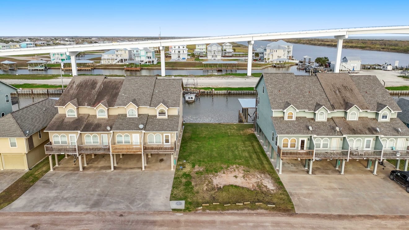 Beach View Townhome inception-app-prod/Mjk4MjVkYzMtN2E4ZS00NDBmLWIxNDMtN2RjYTNhMjUxNWUz/content/2024/08/68d8edae55800406db10220071d1bf3428be9426.jpeg