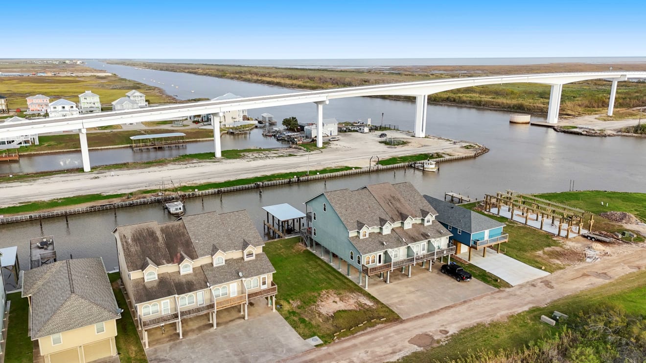 Beach View Townhome inception-app-prod/Mjk4MjVkYzMtN2E4ZS00NDBmLWIxNDMtN2RjYTNhMjUxNWUz/content/2024/08/71ab7ac491bc0423be0531283e40b76ef109aa8c.jpeg