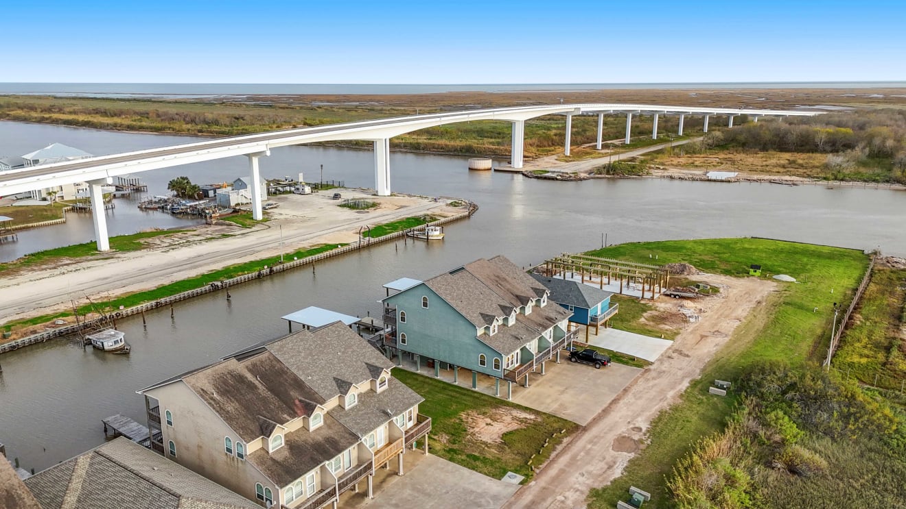 Beach View Townhome inception-app-prod/Mjk4MjVkYzMtN2E4ZS00NDBmLWIxNDMtN2RjYTNhMjUxNWUz/content/2024/08/79bafec66affda1aa5e1747bc14f8000e099ee2c.jpeg