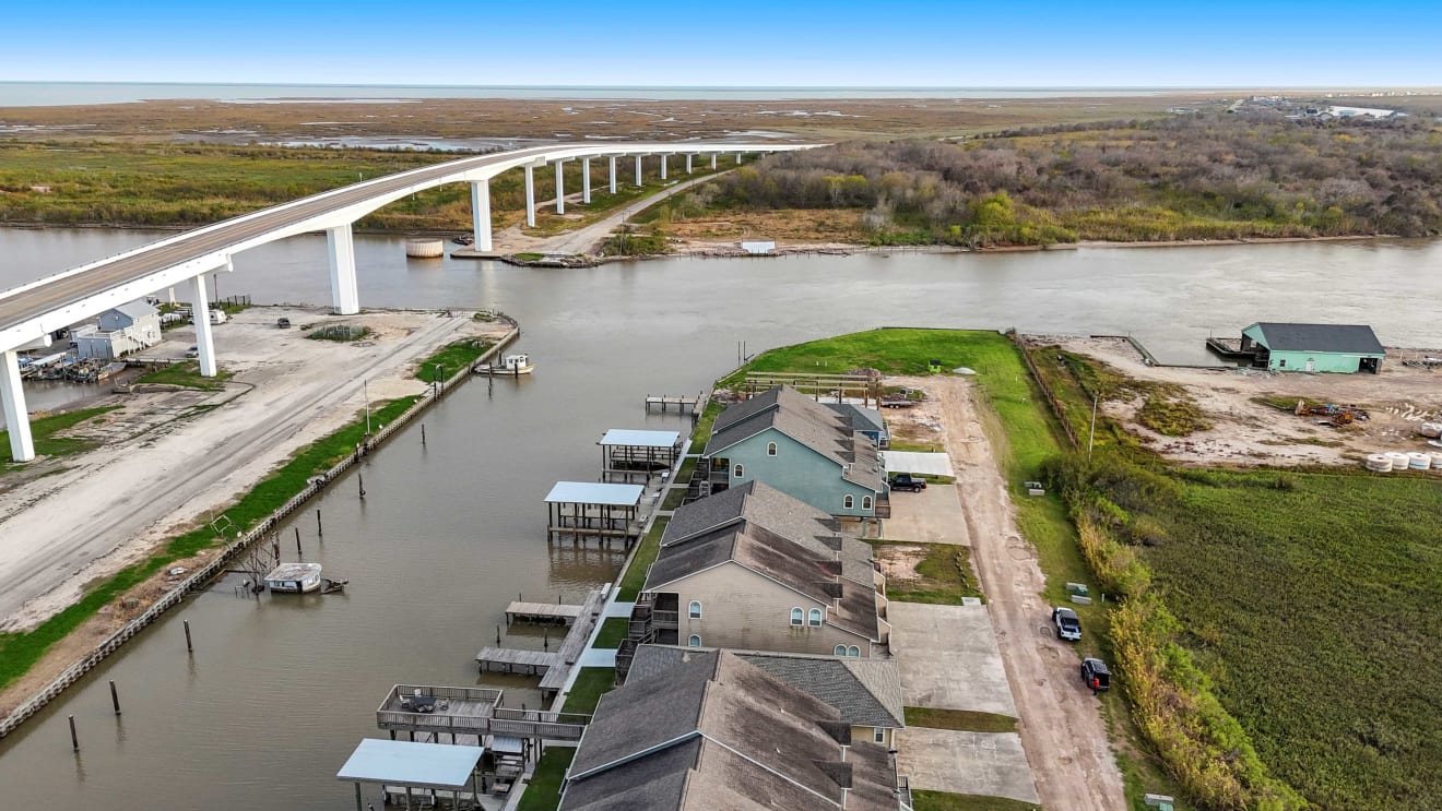 Beach View Townhome inception-app-prod/Mjk4MjVkYzMtN2E4ZS00NDBmLWIxNDMtN2RjYTNhMjUxNWUz/content/2024/08/9016e2359ea9330aa3e53f7bd4d90f11fd707034.jpeg